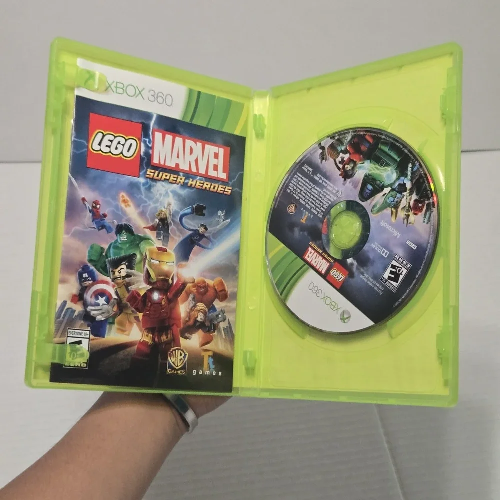 LEGO Marvel Super Heroes Xbox 360 Game CIB